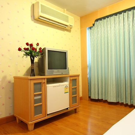 Silom Avenue Inn Bangkok Extérieur photo