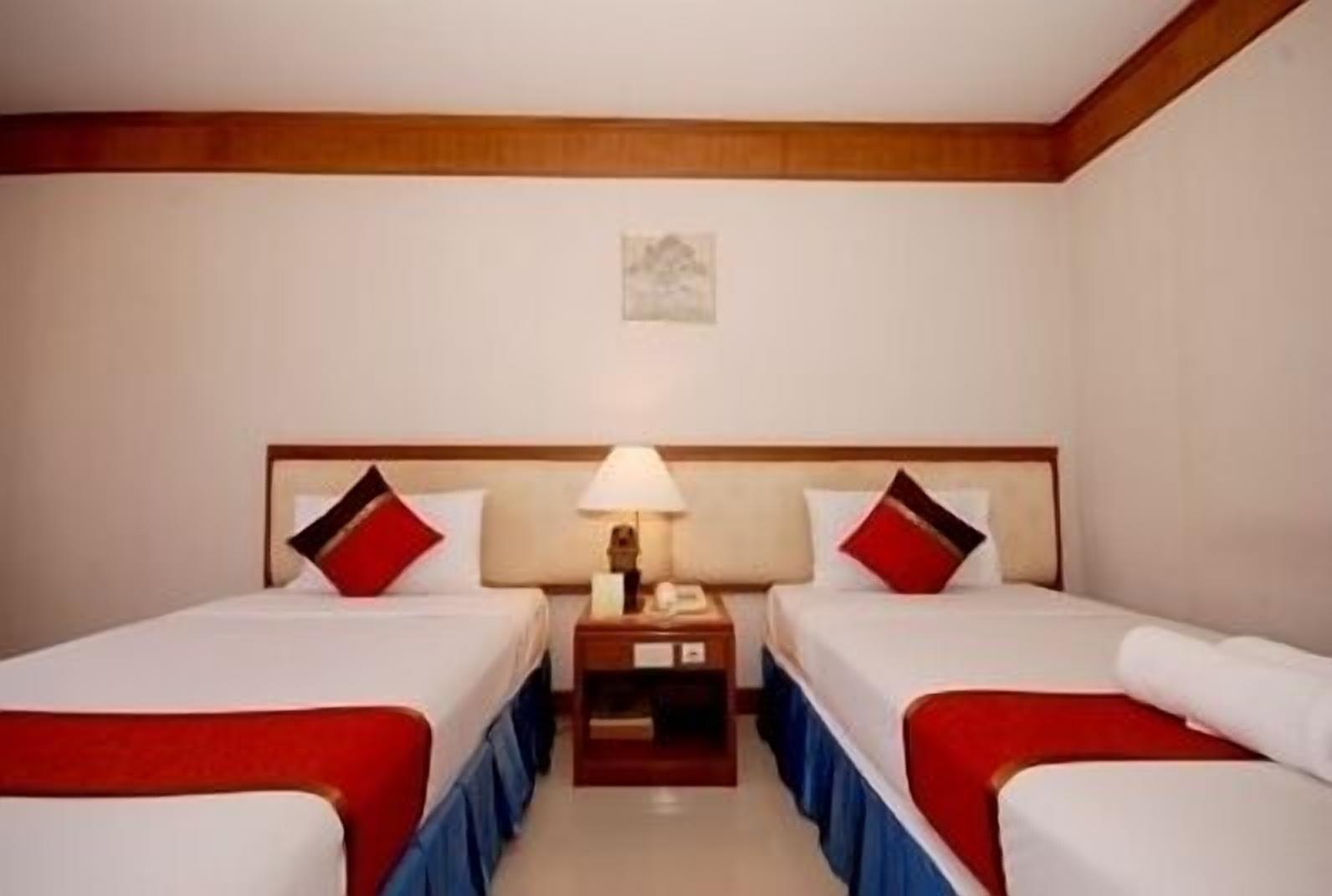 Silom Avenue Inn Bangkok Extérieur photo