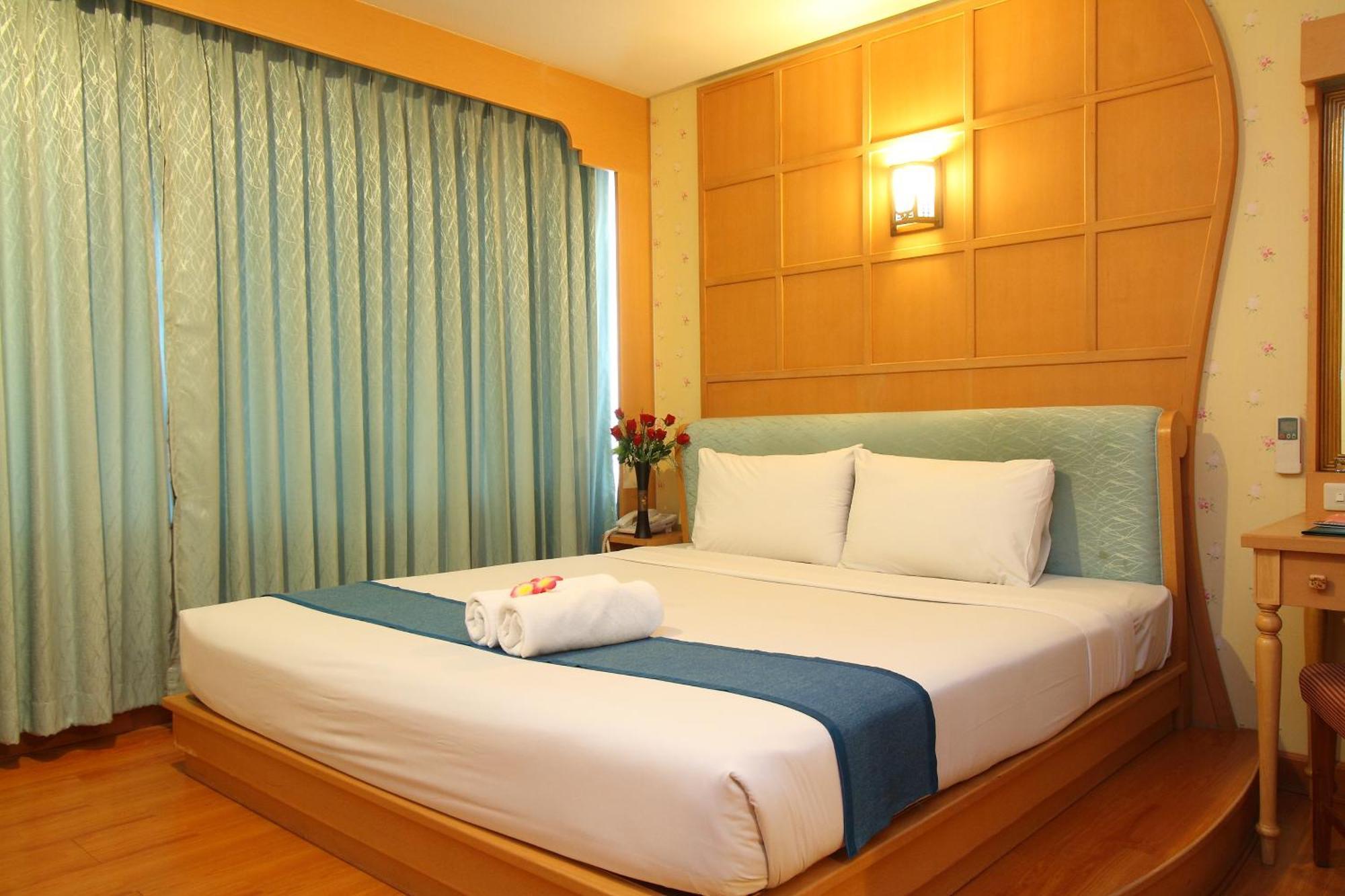 Silom Avenue Inn Bangkok Extérieur photo