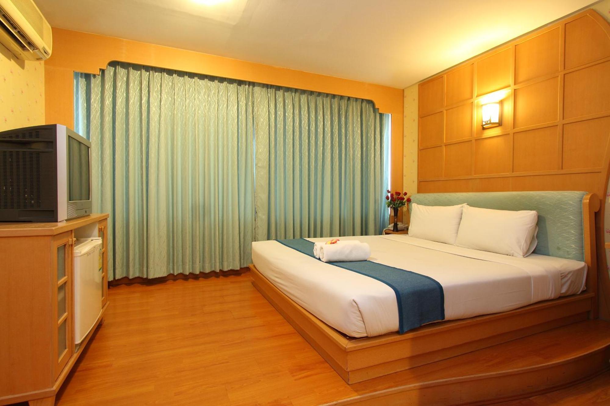Silom Avenue Inn Bangkok Extérieur photo