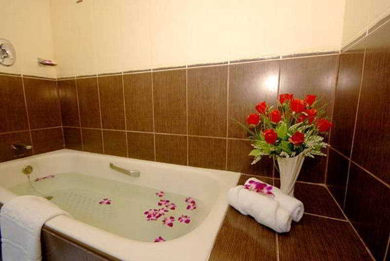 Silom Avenue Inn Bangkok Extérieur photo