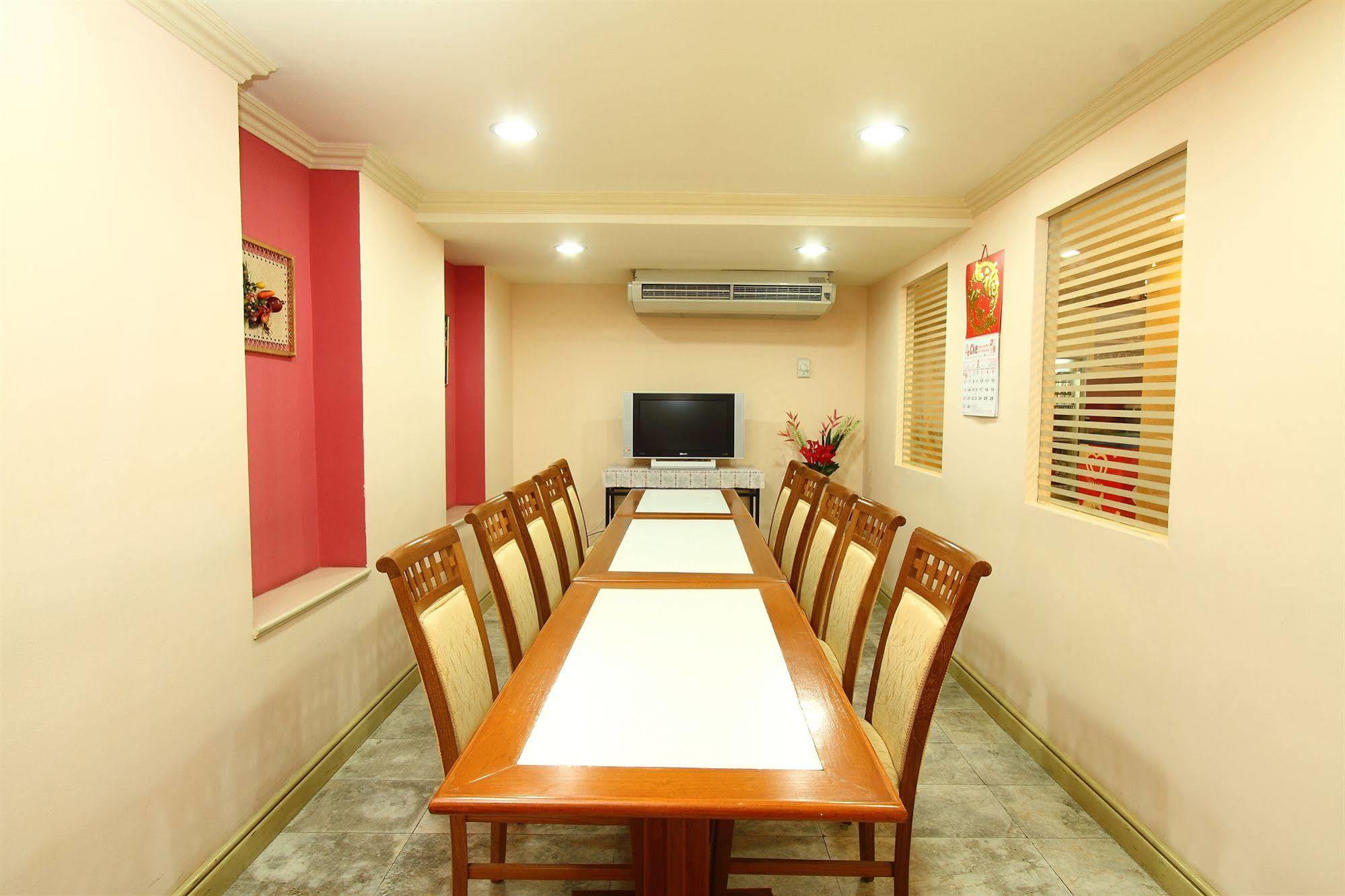 Silom Avenue Inn Bangkok Extérieur photo